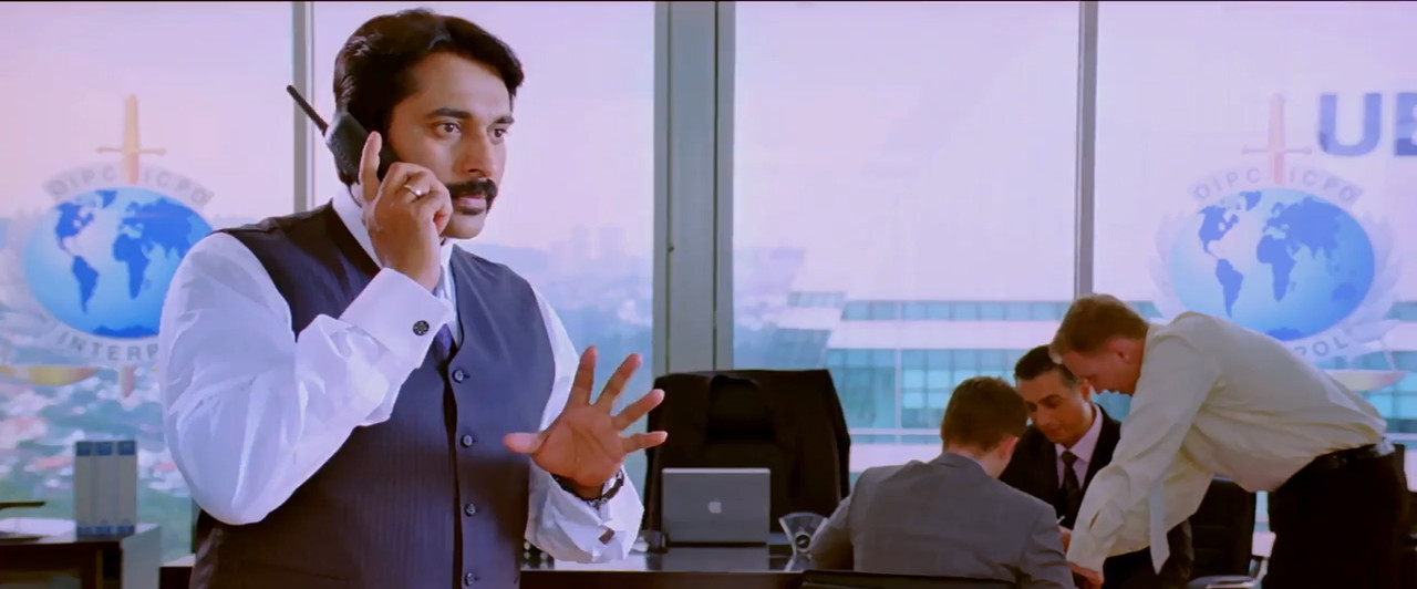 Billa 2009 BluRay [Hindi + Telugu] 480p, 720p ESub Screenshot