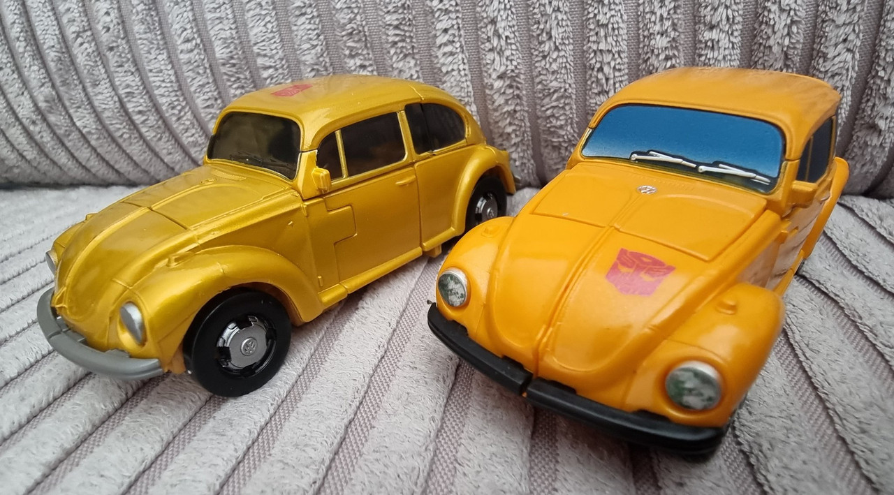 Buzzworthy-Bumblebee-Creatures-Collide-Goldbug-05