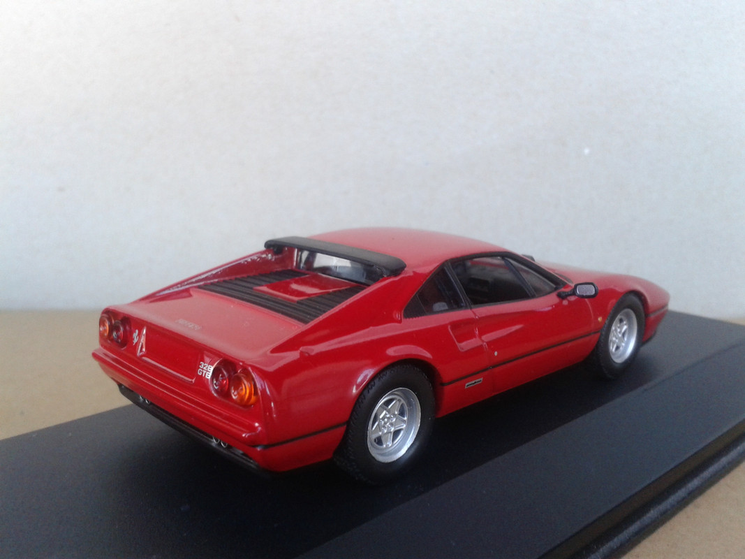 1985 Ferrari 328 GTB (Ixo - nº 44 Ferrari RBA) (5)