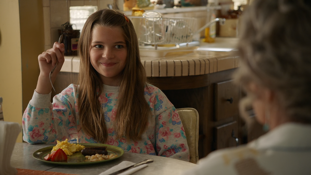 Young.Sheldon.S03E01.Quirky.Eggheads.and.Texas.Snow.Globes.1080p.10bit.AMZN.WEB-DL.AAC5.1.HEVC-Vyndr