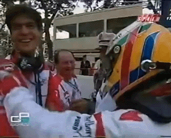 44britcedes-1867314775467692312-1.gif