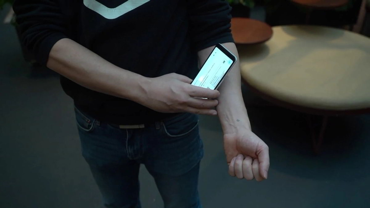 Biohacker, passaporto sanitario sottopelle