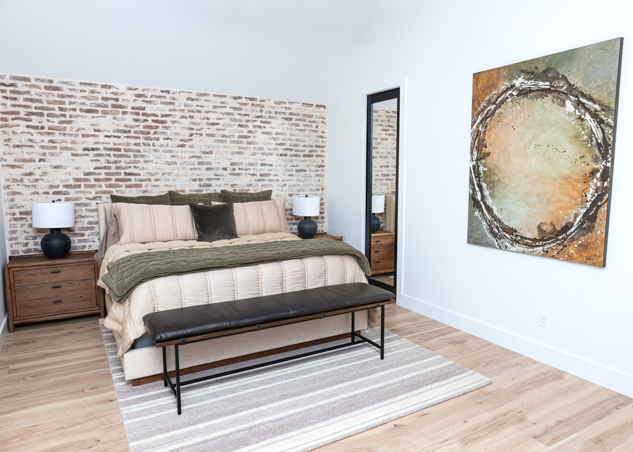 Neutral on Burgundy - Image 11