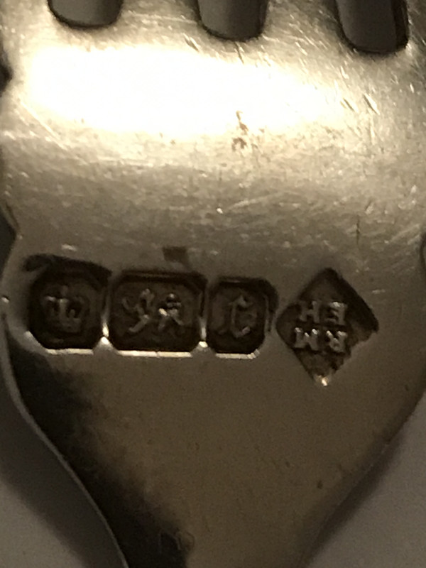 55852690-CF78-41F6-A0EF-CFA3D3250574