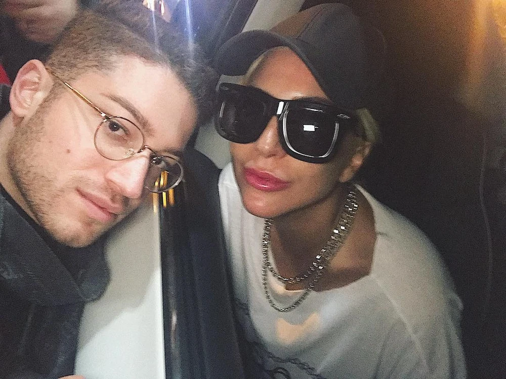 11-2-17-Leaving-Hotel-in-Montreal-001.we
