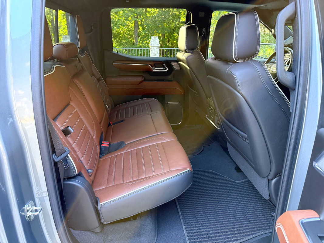 Vehicle thumbnail 13