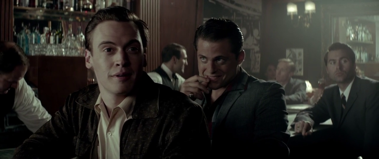 vlcsnap-2014-11-04-19h34m05s188