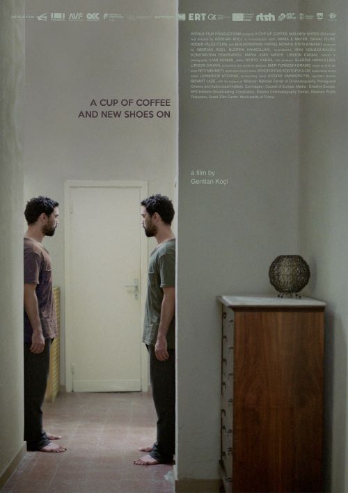 Filiżanka kawy i nowe buty / A Cup of Coffee and New Shoes On / Një Filxhan Kafe dhe Këpucë të Reja Veshur (2022) MULTi.1080p.MAX.WEB-DL.x264-KiT / Lektor i Napisy PL