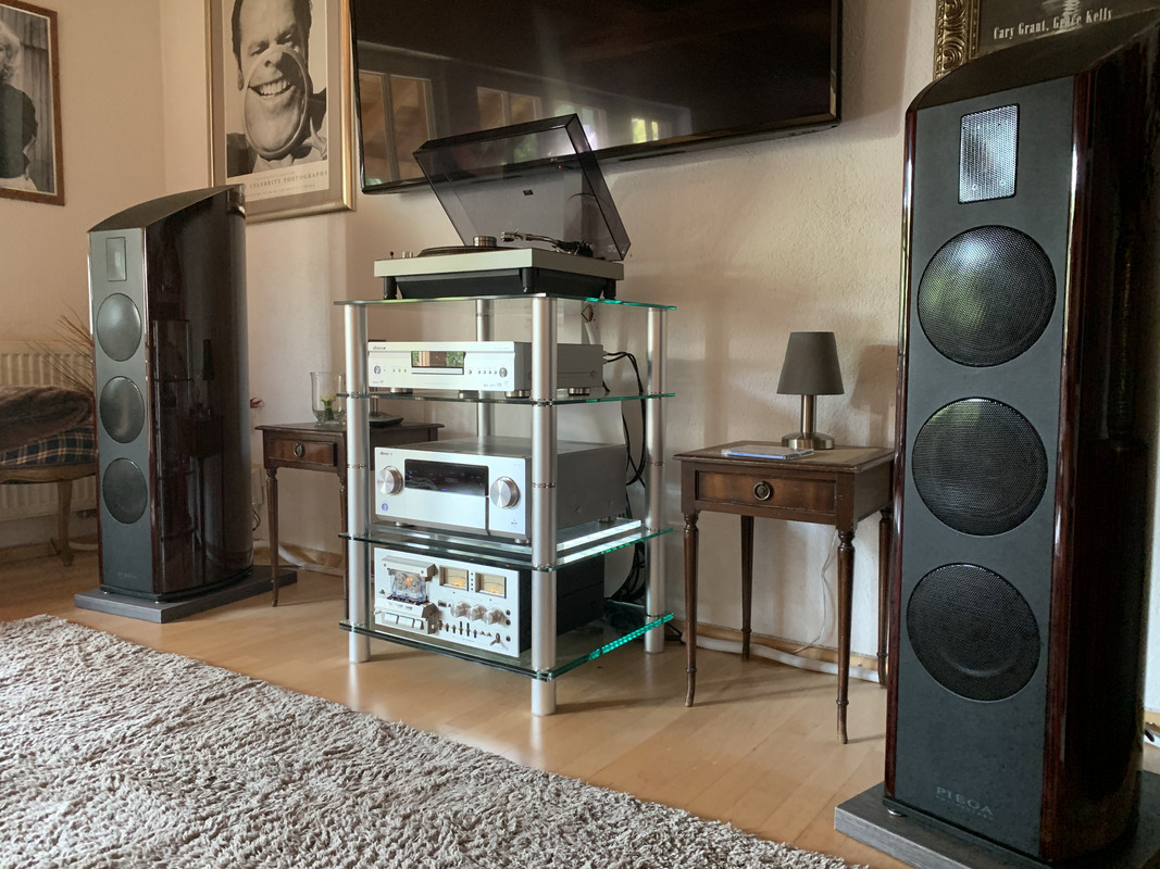 8218A04E-2856-4593-9FE9-5D1F81CF1FFC