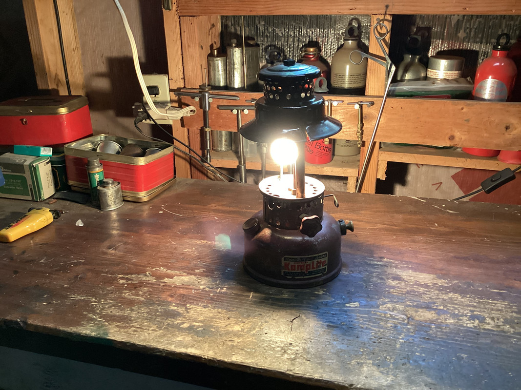 1E8495F2-331E-44BE-A0CD-611E84253C5F