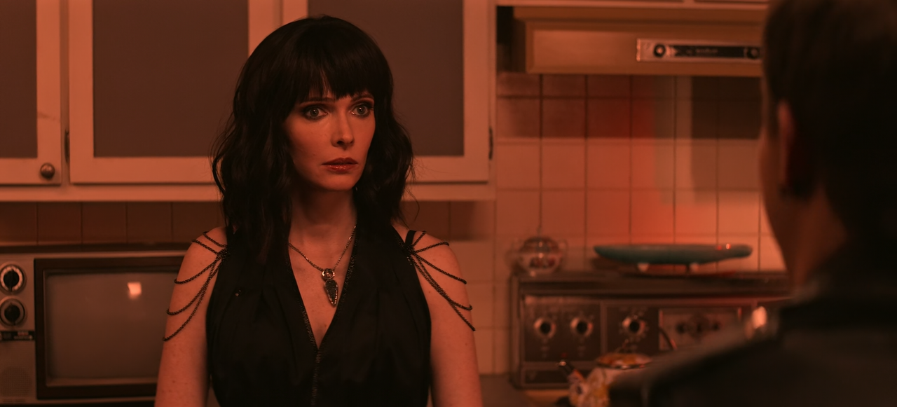 Superman.&.Lois.S02E10.Bizarros.in.a.Bizarro.World.1080p.10bit.AMZN.WEB-DL.DDP5.1.HEVC-Vyndros.mkv_s