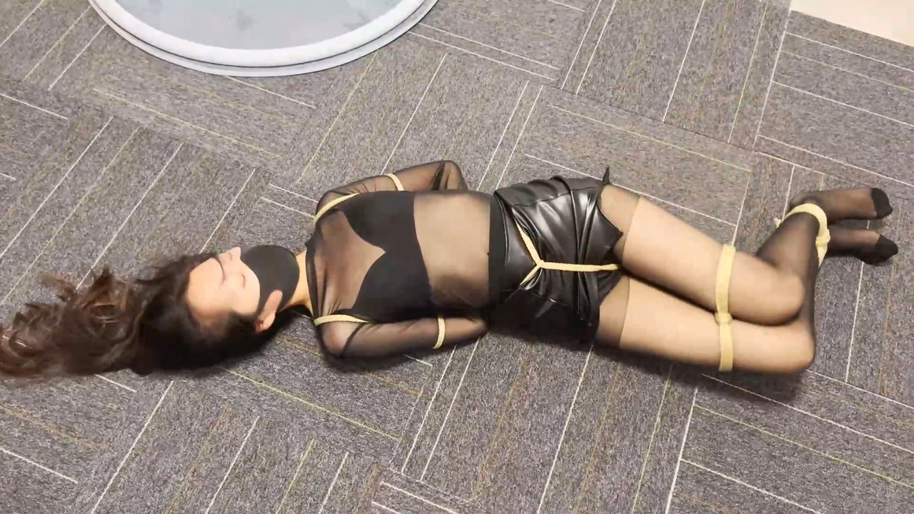 涵涵 女房主不付水管工修理费，被绑调教成女奴.mp4_20211026_083208.413