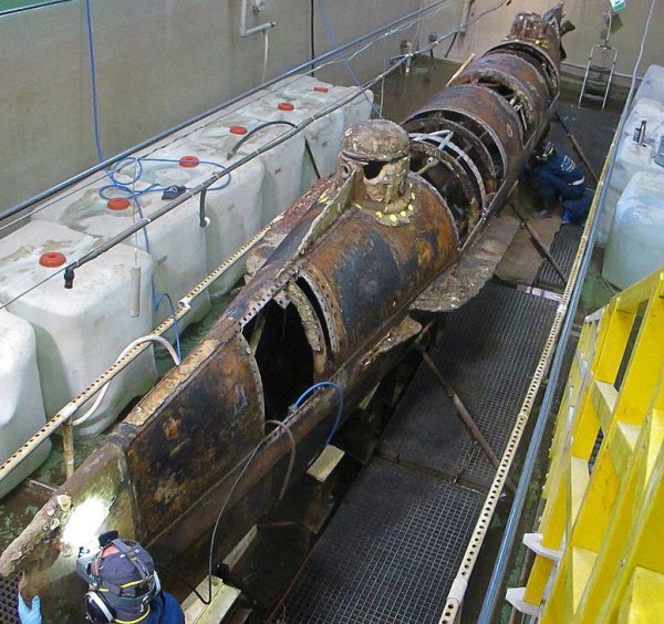Submarine-25