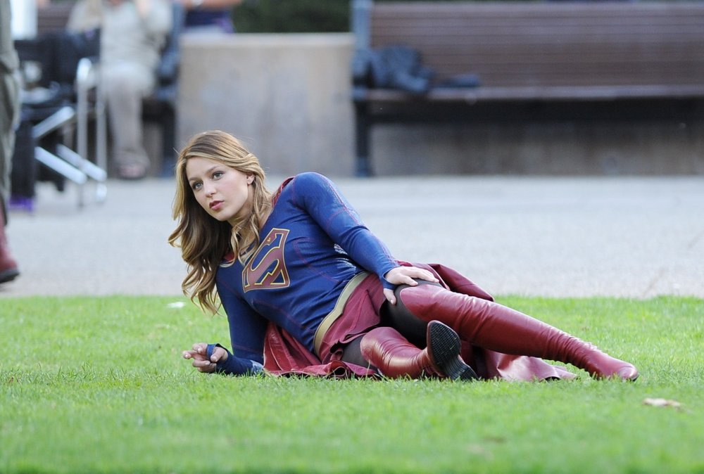 Melissa Benoist Supergirl in Pantyhose Upskirt Photos UpskirtSTARS.