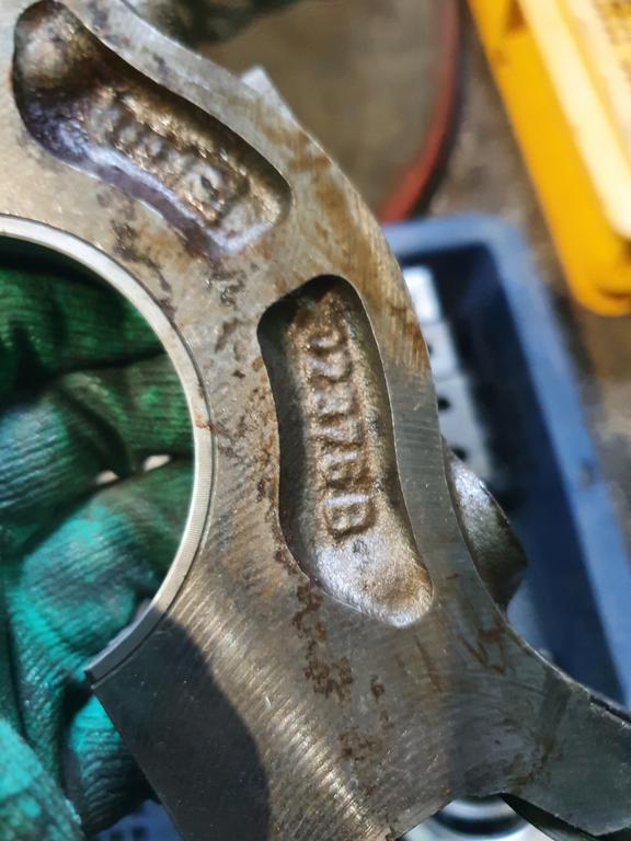 Крышка коренного подшипника