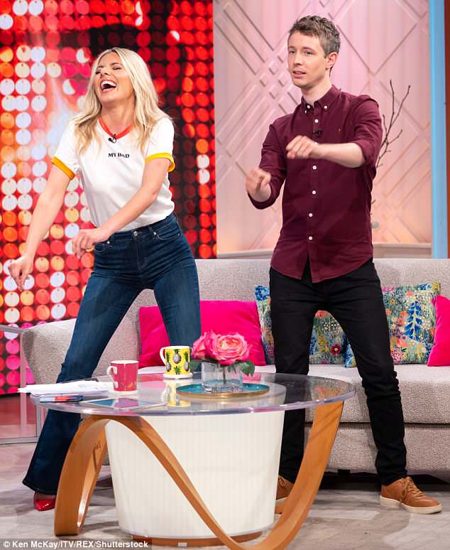 4D41A88E00000578-5848431-image-m-32_1529074417115