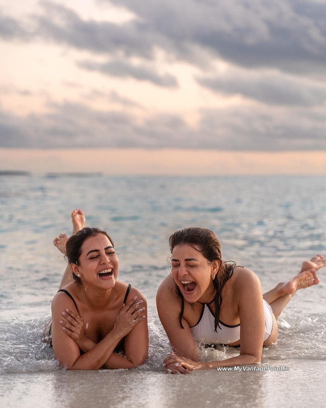 nisha-aggarwal-and-kajal-aggarwal-in-bikini