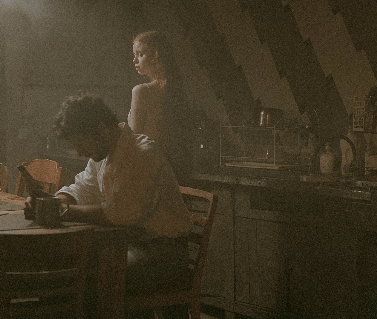 9176C097-B8E7-4DEE-AE42-7D22B34897E2