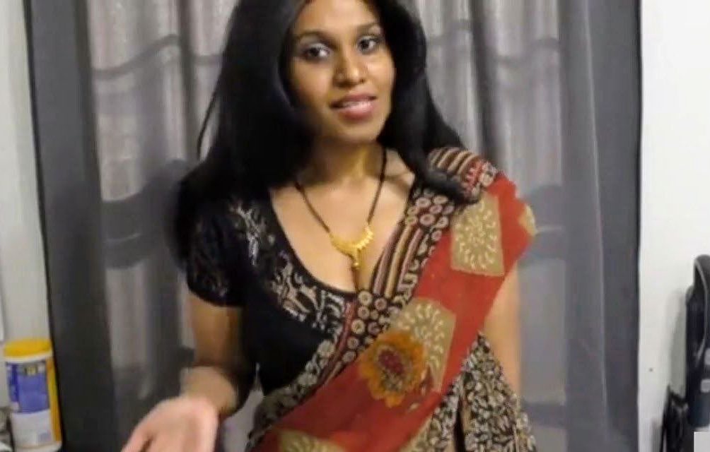 Desi cam model live show naked video