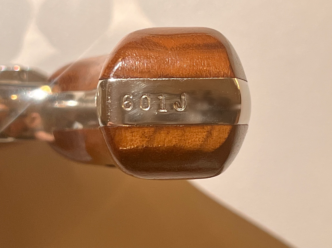 Facetune_13-07-2022-22-50-40