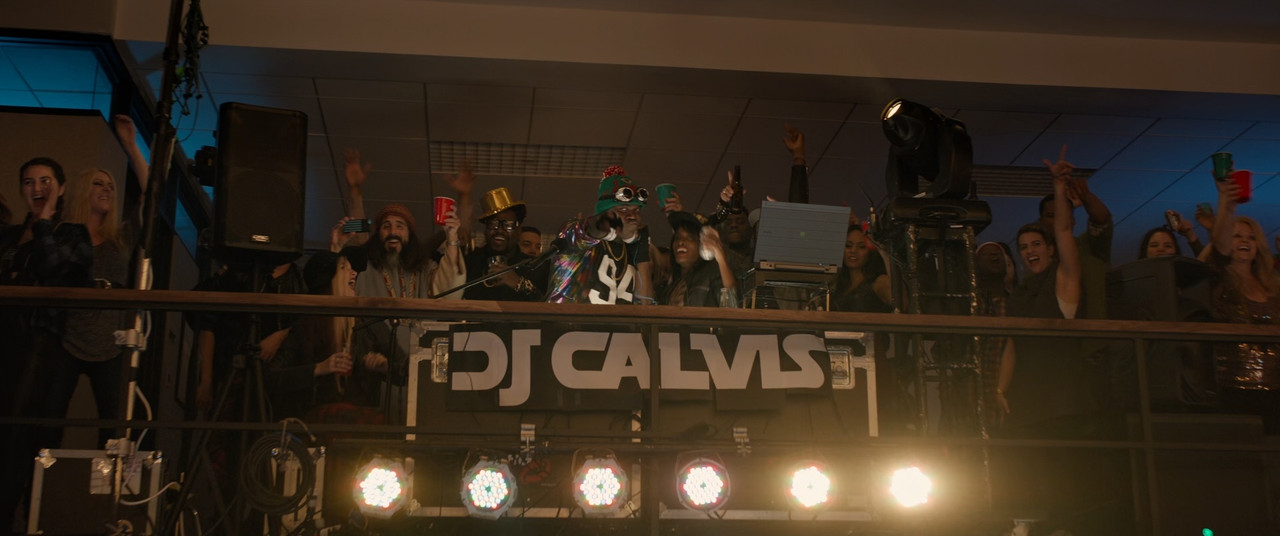 Office Christmas Party 2016 Unrated (1080p x265 10bit Tigole).mk