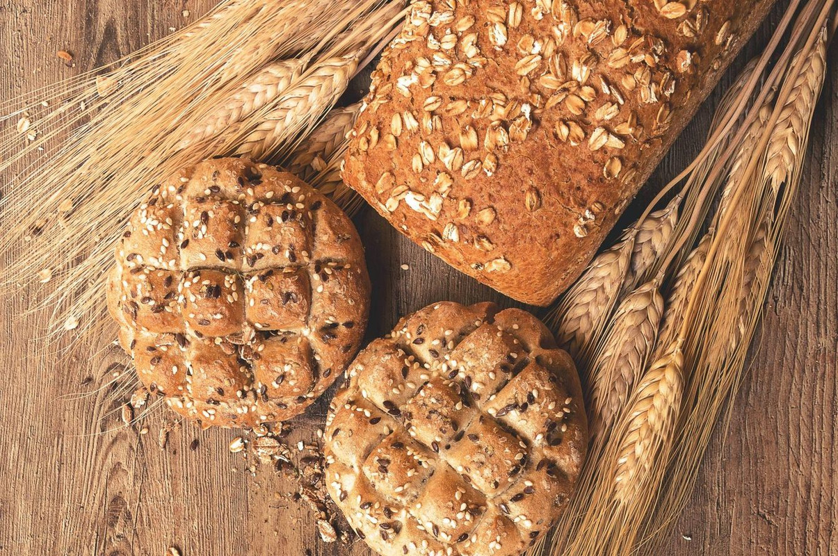 Pane integrale e porridge nella dieta quotidiana può ridurre il rischio di infarto o ictus