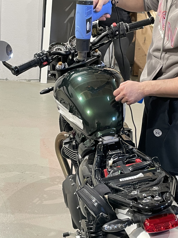 516A090E-4B36-48C3-831D-749962CF72C1