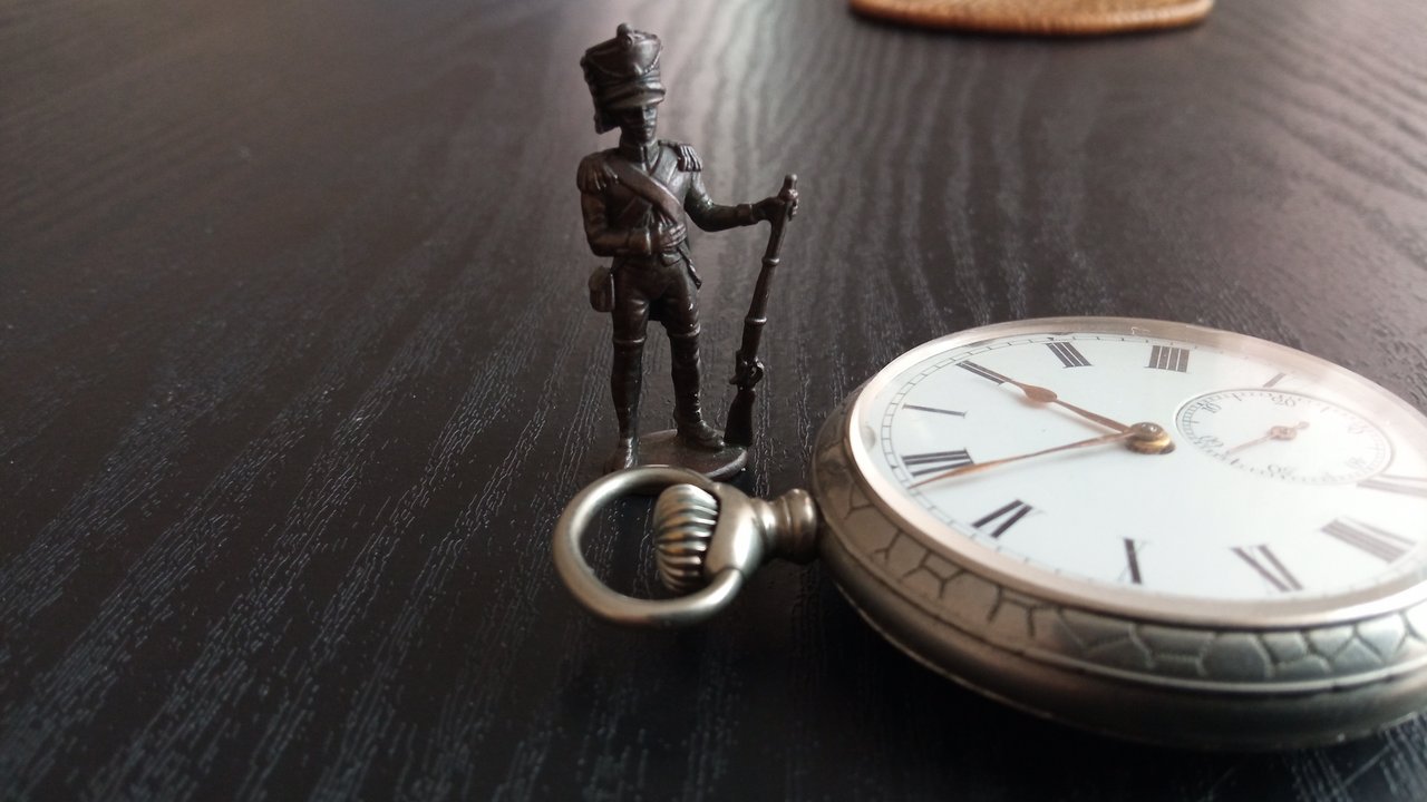 Des montres, des jouets, des figurines... (vol 3) - Page 25 IMG-20230330-175225