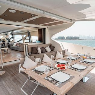private yacht rental Dubai