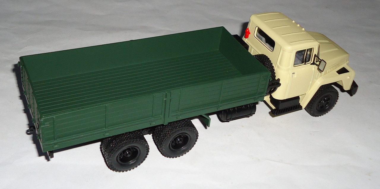 КрАЗ-250 (1977-89)1