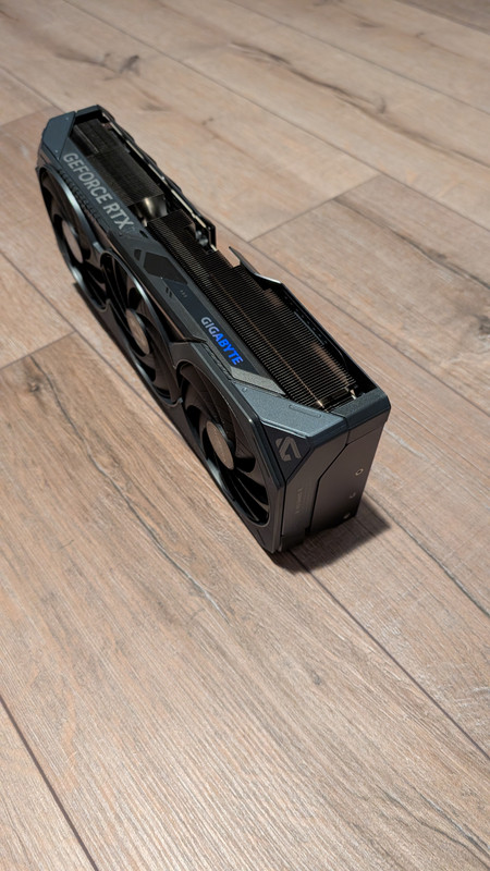 PXL 20251031 203819095 MP