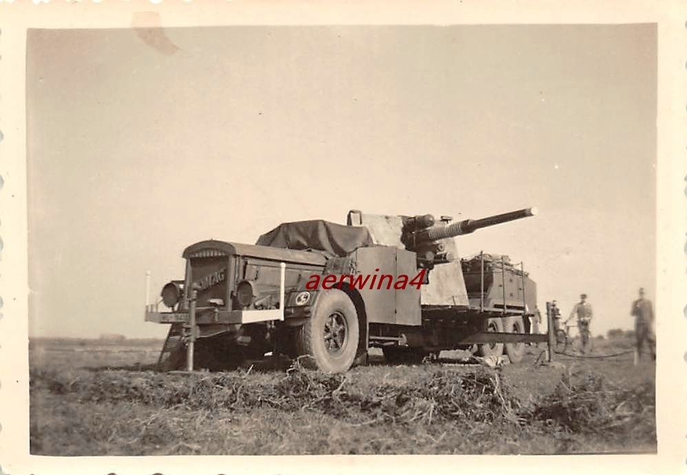 VOMAG Niederflurwagen 8,8cm Flakgeschütz Peronne