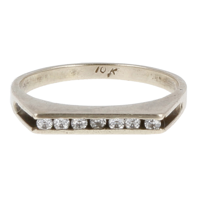 000721000003666221 4