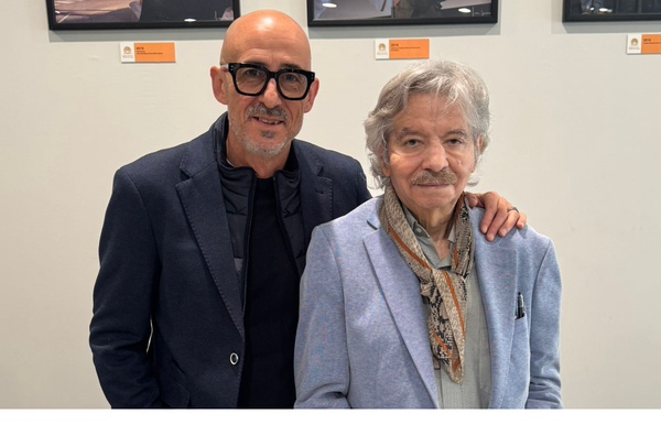 EMILIANO ALLENDE PASA SU CARGO DE DIRECTOR DE LA SEMANA DE CINE DE MEDINA DEL CAMPO A SERGI GONZÁLEZ EMILIANO ALLENDE PASA SU CARGO DE DIRECTOR DE LA SEMANA DE CINE DE MEDINA DEL CAMPO A SERGI GONZÁLEZ