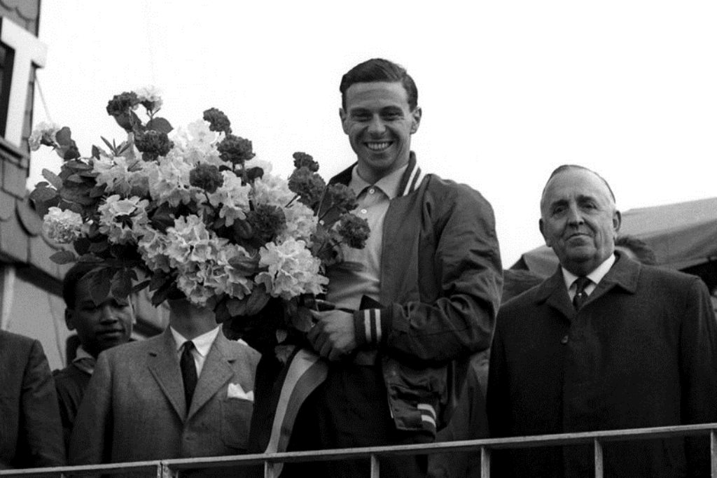 1963 бел подиум