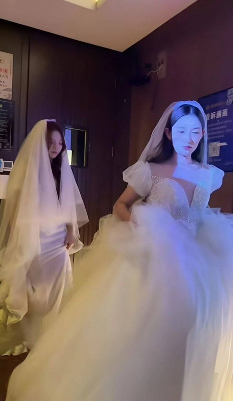 1抖音反差婊新娘足疗技师211号莉莉安被大神爆出视频 (5)