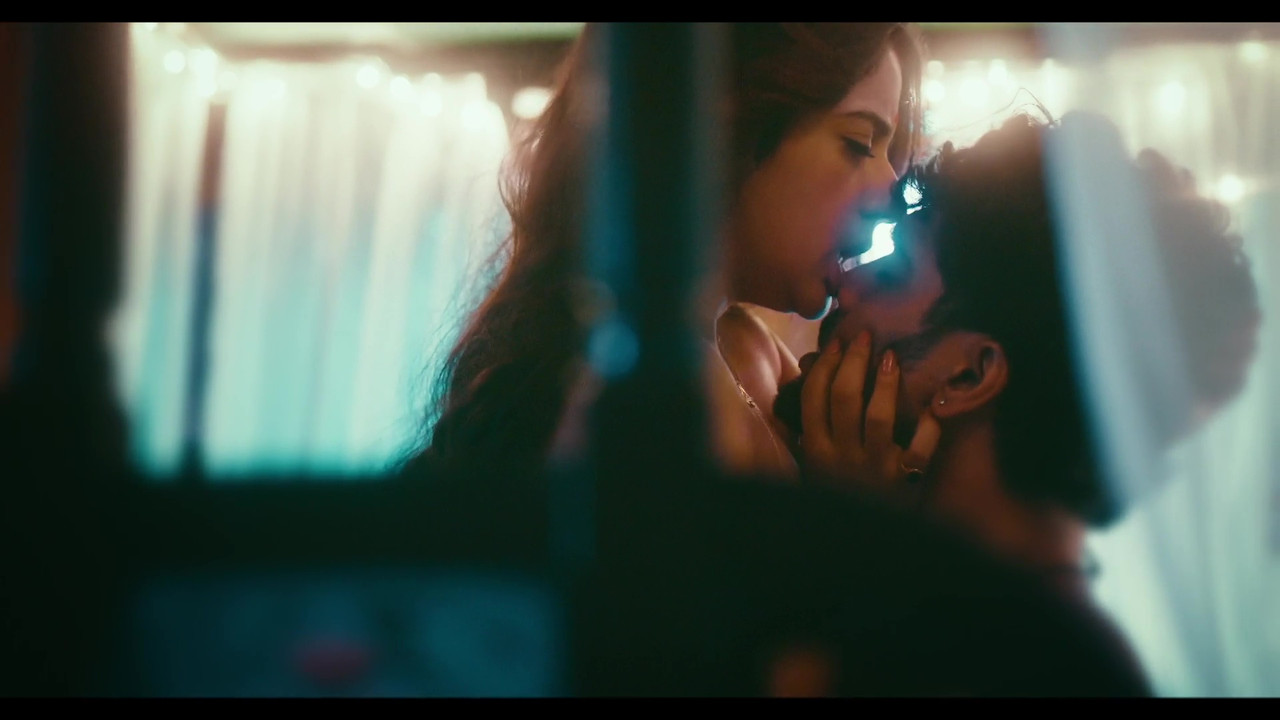 vlcsnap-2025-04-16-23h11m45s627