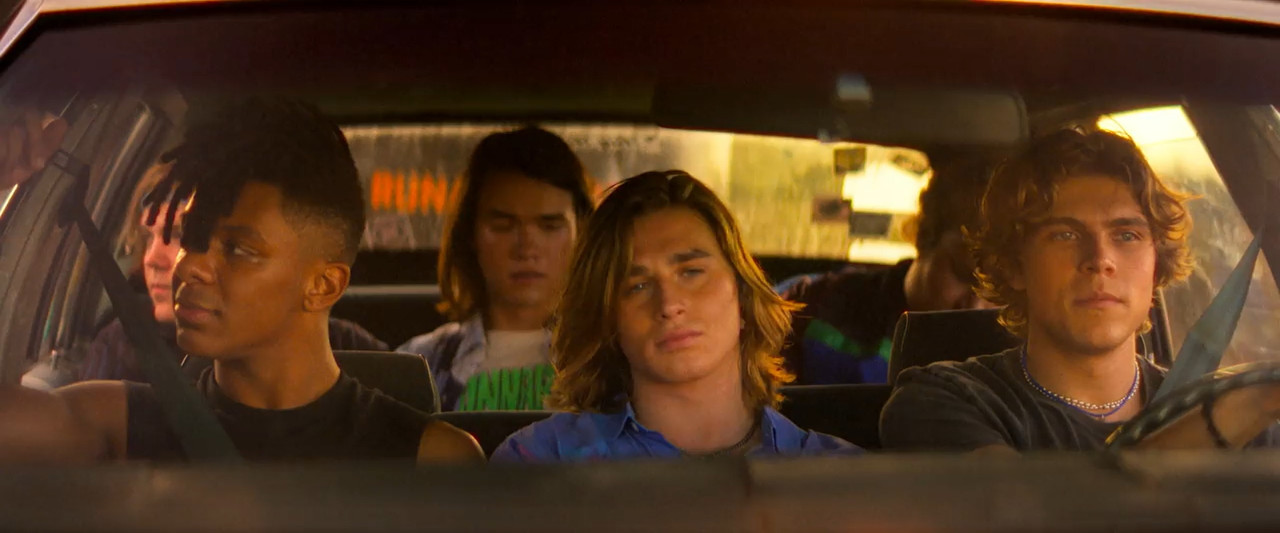 The Runarounds (2025) Season 1 [Hindi + English] WebRip 480p 720p ESub - Complete Screenshot