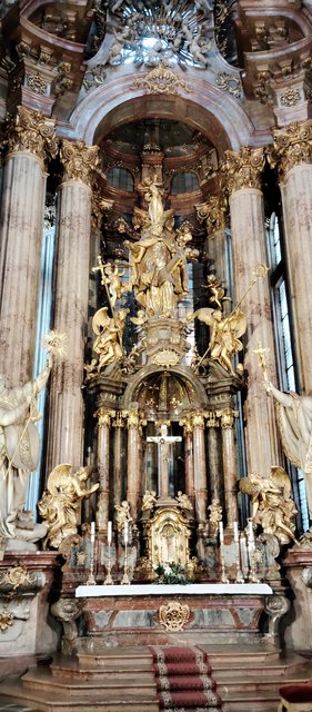 La pinacoteca del Castillo, la Galería Nacional y más Mercados de Navidad - Viena - Bratislava - Praga, Navidad 2024 (118)