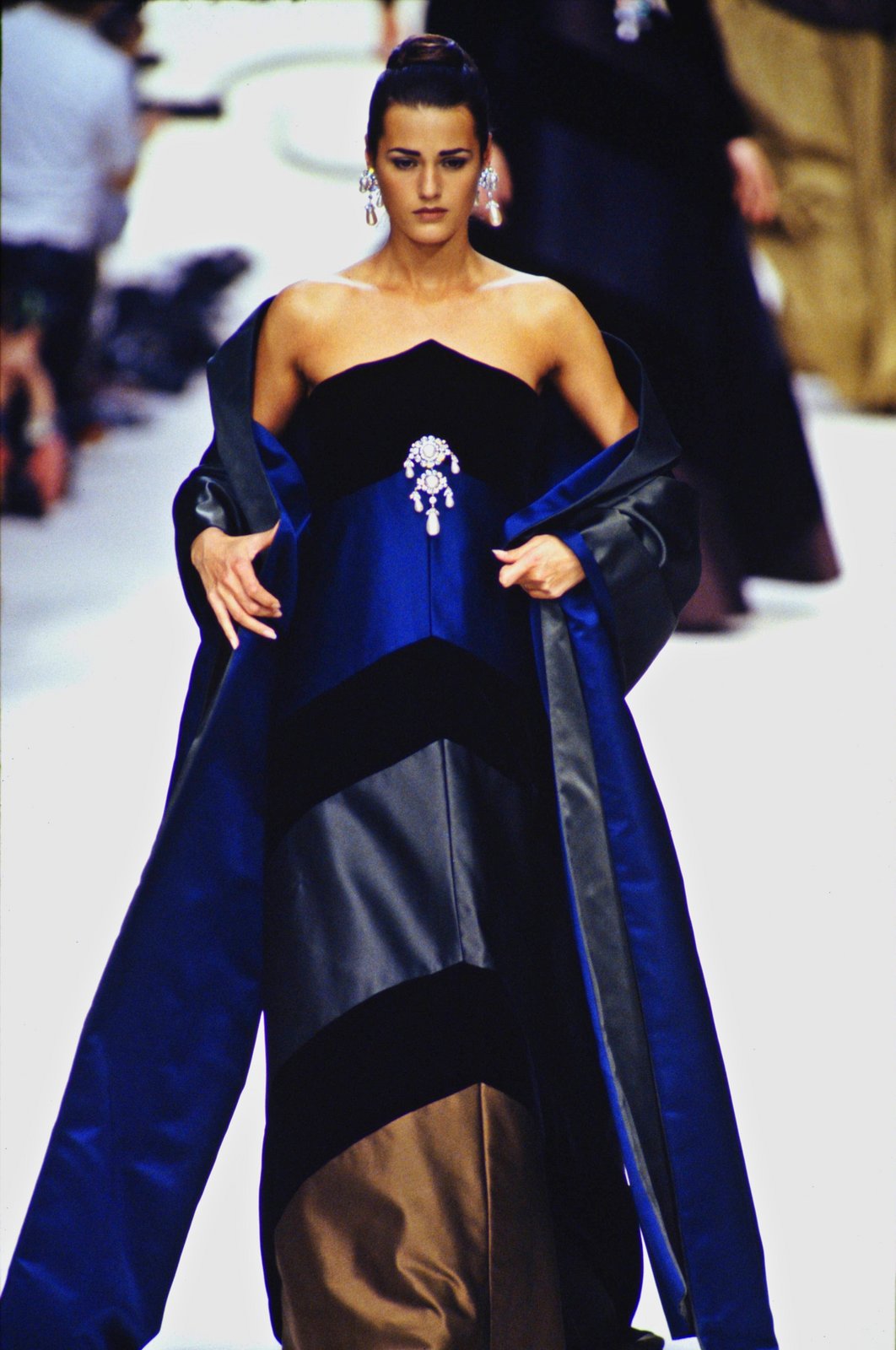 Fashion Classic: Oscar de la RENTA Fall/Winter 1991 | Lipstick Alley