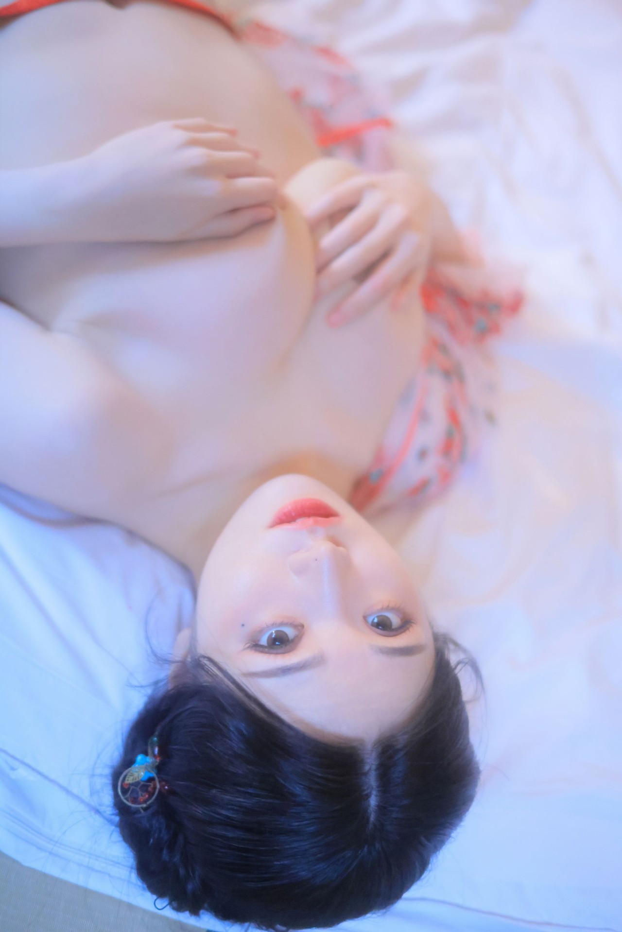 韩国 yeonwoo《粉色碎花睡衣》写真，性感与优雅，睡衣风美女插图7