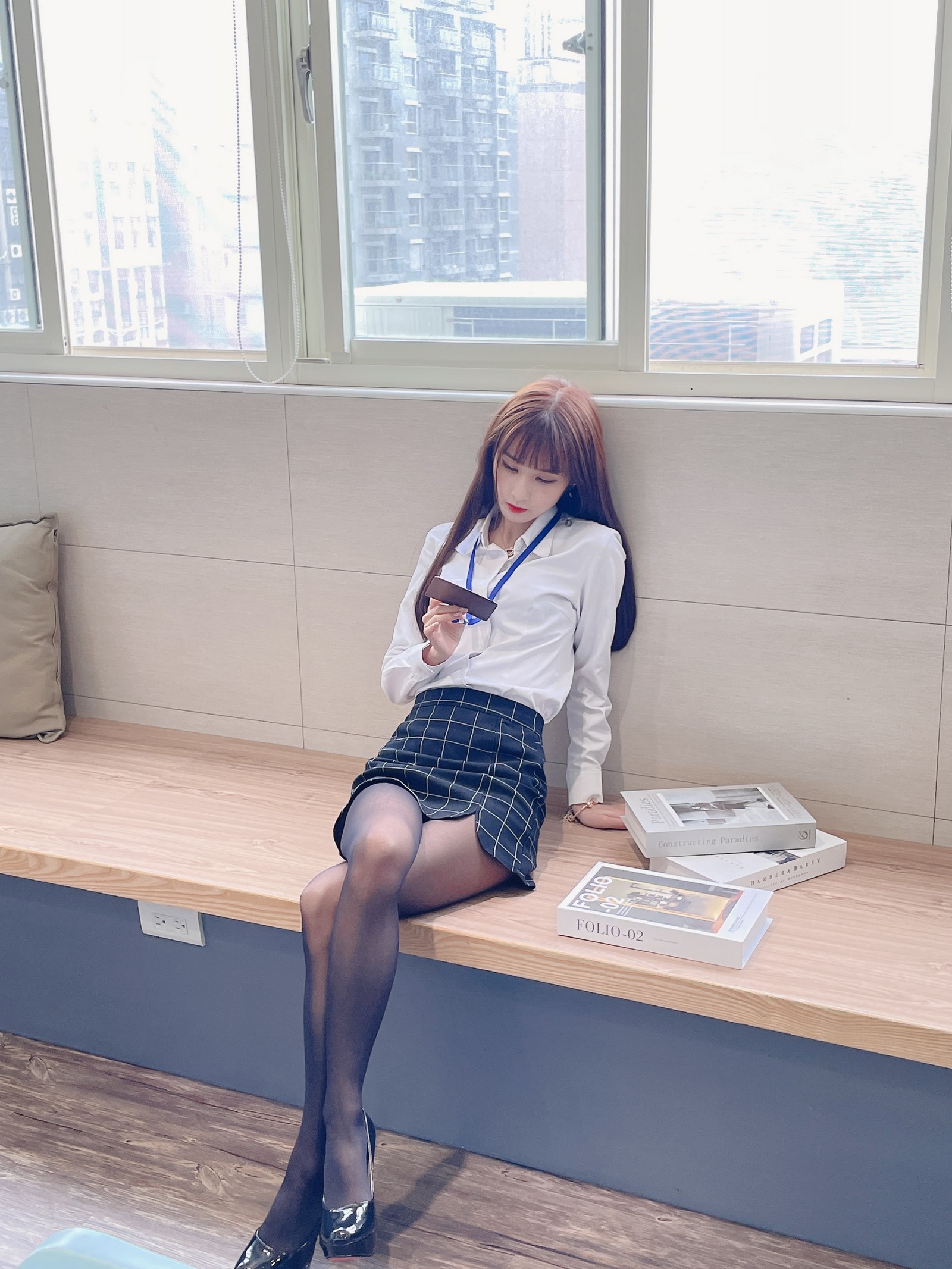 泥泥汝 OL 女郎 B 主题 写真＋视频合集｜高人气职业风作品（350P｜12V｜840MB）插图5