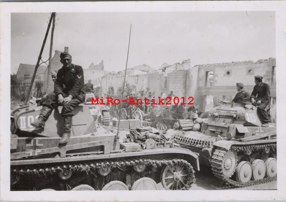 Foto, 23.I.D., deutsche Panzer in Mézières, Frankreich Mai 1940
