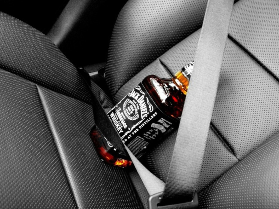 Creative_Wallpaper_Jack_Daniels_029169_29