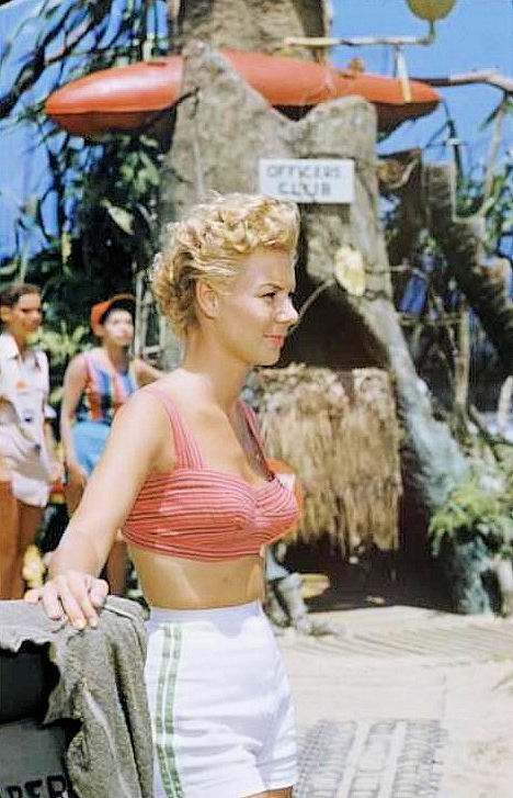 Mitzi_Gaynor_b23
