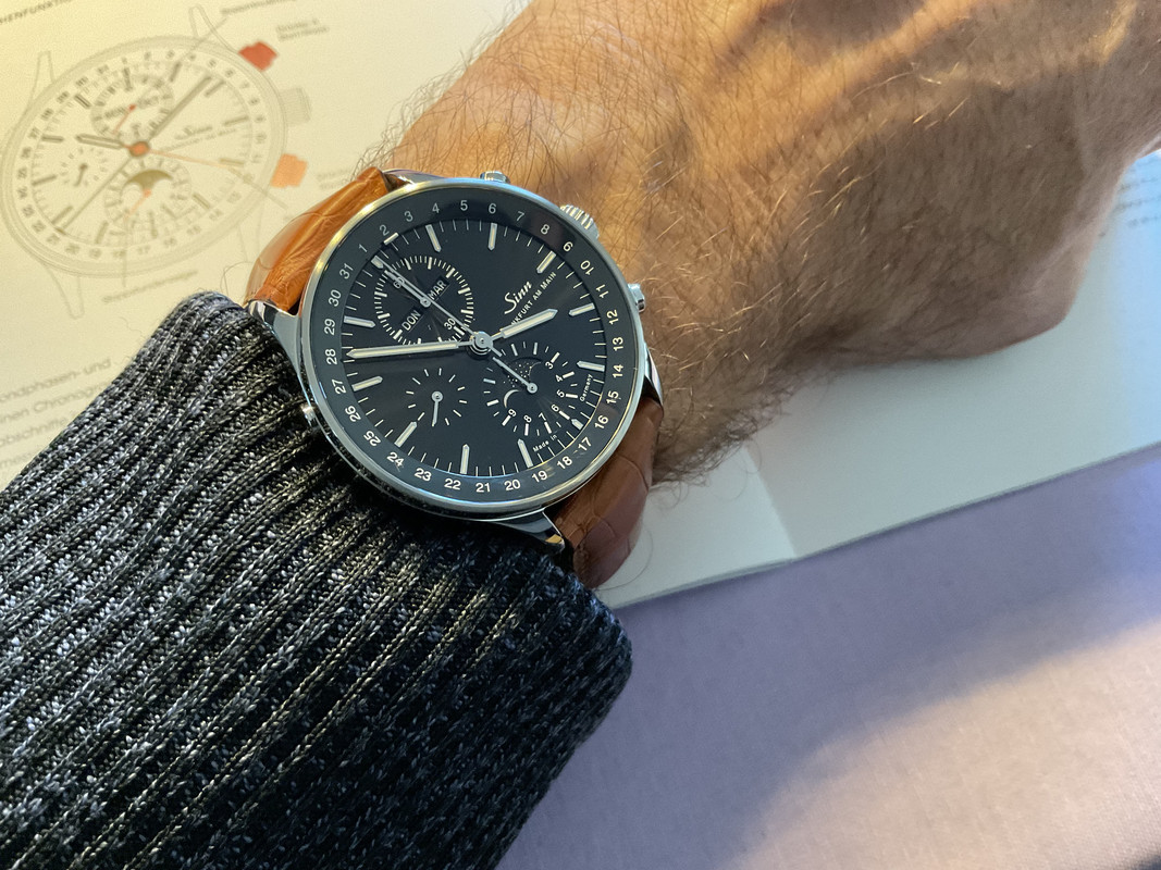 E0AAD63C-2054-4024-832F-7E0F745F8B7B