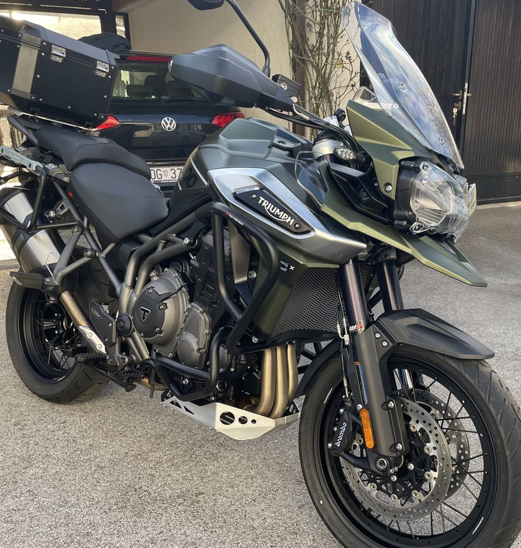 C3D6CFCE-566C-47A9-9C80-F2C26AA8AB86