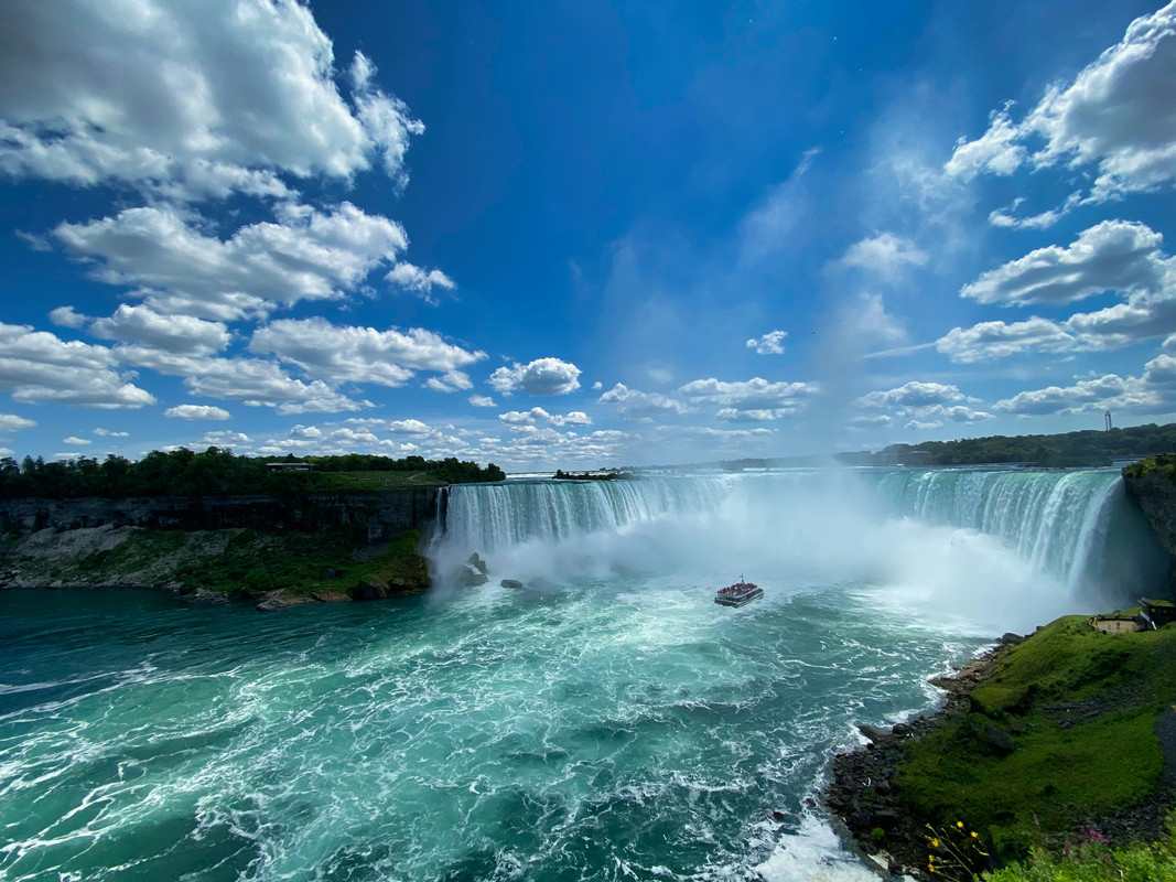 
							Horseshoe Falls