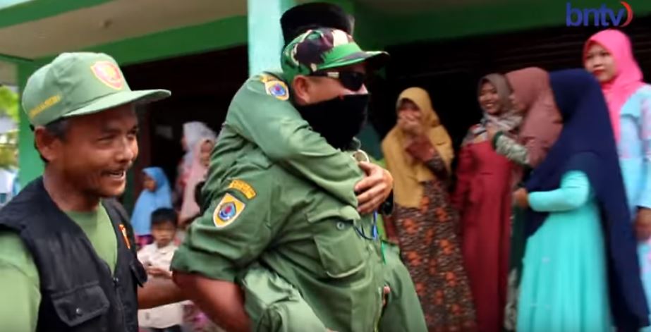 Pernikahan Pakai Seragam Limas