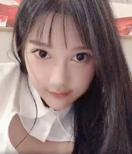 Tatapan Tajam Ingin Menerkam